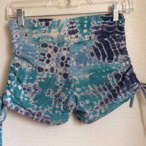 liquido tie dye shorts size M